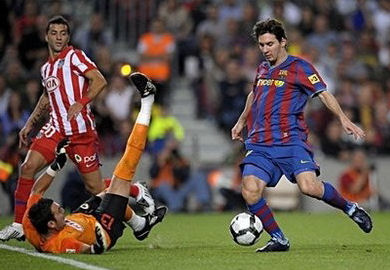 messi barcellona tiro